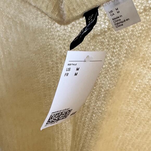 H&M Divided V-Neck Oversized Sweater NWT - Picture 8 of 8